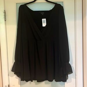 Stunning Black long sleeved top from Torrid NWT